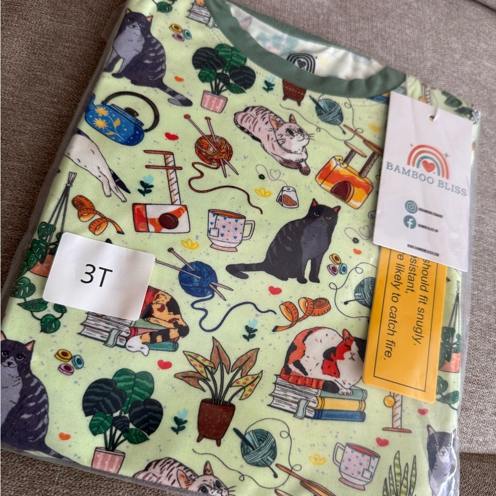 Bamboo Bliss - 3t Cat Print PJ Set